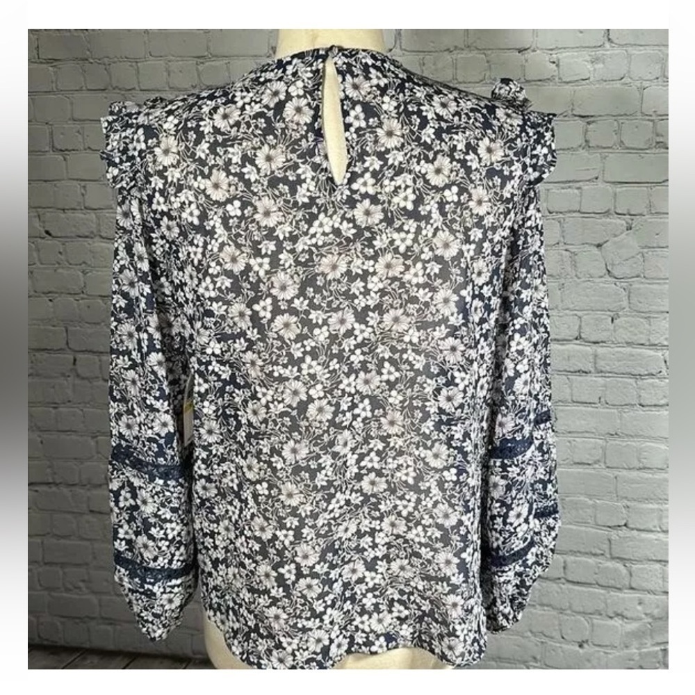 1. State Blue White Floral Pleated Ruffle Sheer Top Blouse Size Small - Picture 3 of 7